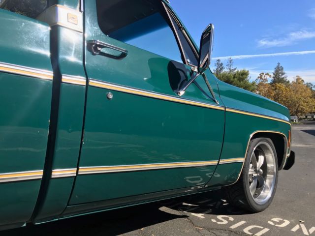 1977 Green Chevrolet C-10 Standard Cab Pickup