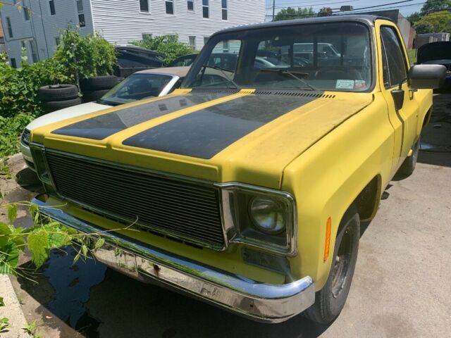 1977 Yellow Chevrolet C-10