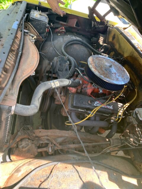 1977 Yellow Chevrolet C-10