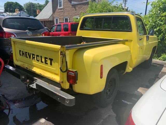 1977 Yellow Chevrolet C-10