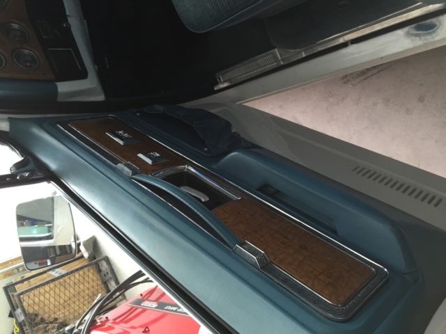 1977 White Chevrolet C-10 Standard Cab Pickup