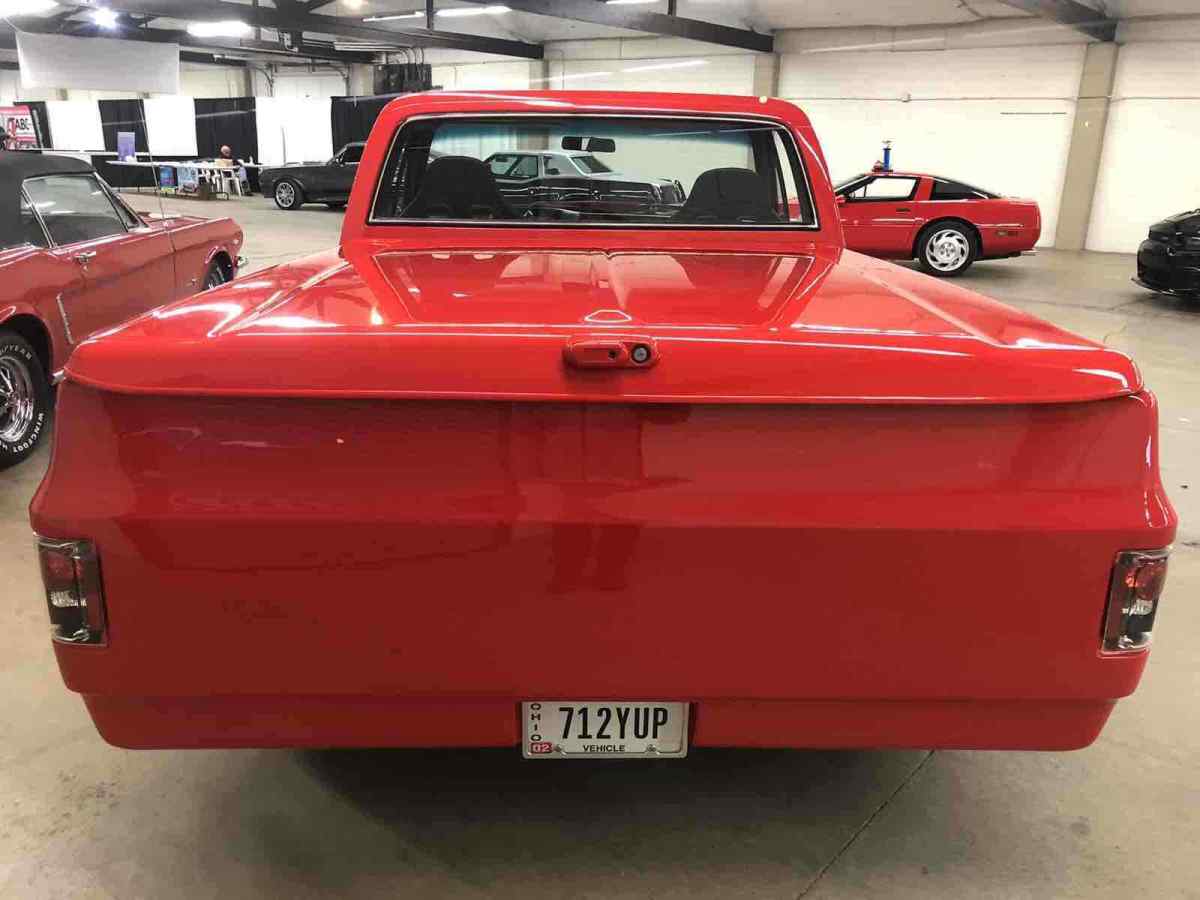 1977 Red Chevrolet C10/K10 Pickup