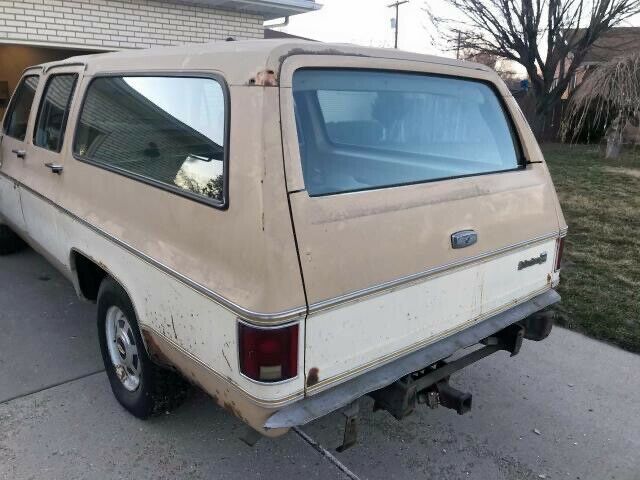 1977 TWO TONE Chevrolet Suburban