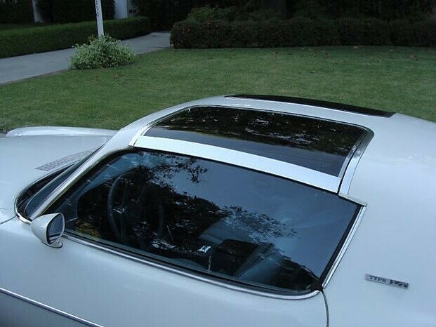 1977 White Chevrolet Camaro Coupe