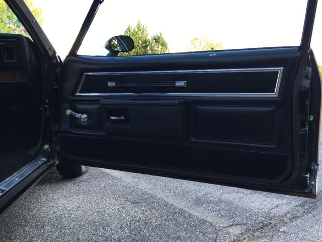 1977 Black Chevrolet Capriceold Coupe