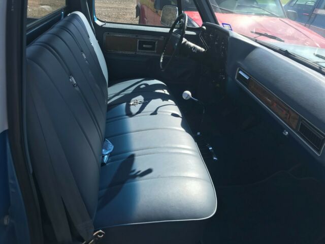 1977 Blue/White Chevrolet C-10 Pickup