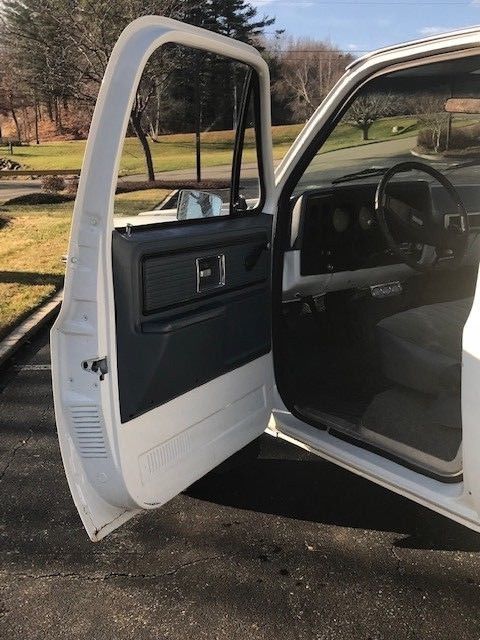1977 White Chevrolet C/K Pickup 2500 Standard Cab Pickup