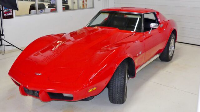1977 Red Chevrolet Corvette 2 DR T-Top