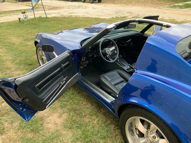 1977 Blue Chevrolet Corvette Coupe