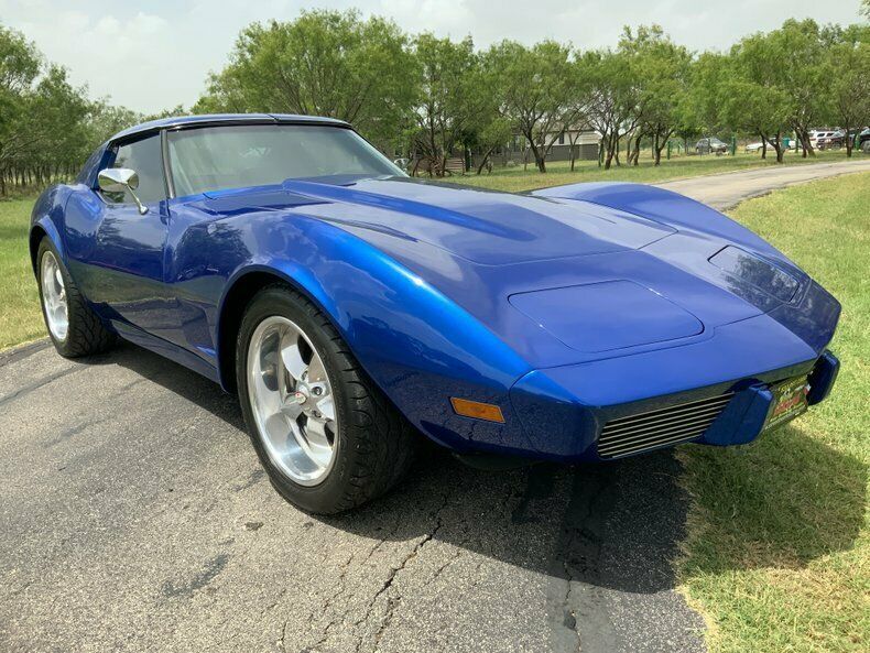 1977 Blue Chevrolet Corvette Coupe