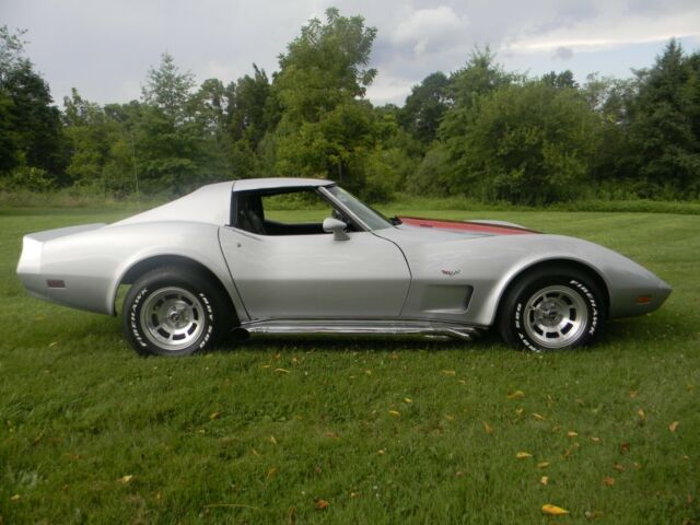 1977 Silver Chevrolet Corvette Coupe