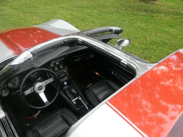 1977 Silver Chevrolet Corvette Coupe