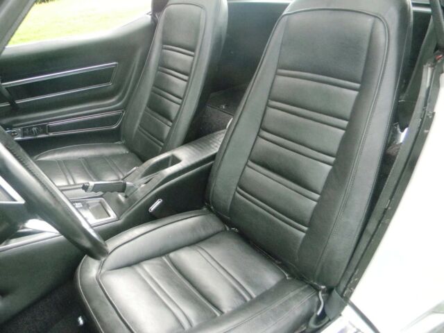 1977 Silver Chevrolet Corvette Coupe