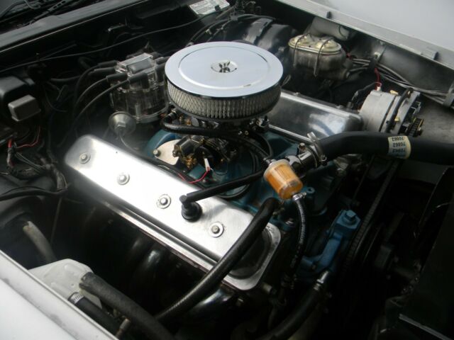 1977 Silver Chevrolet Corvette Coupe