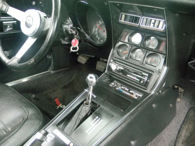 1977 Silver Chevrolet Corvette Coupe