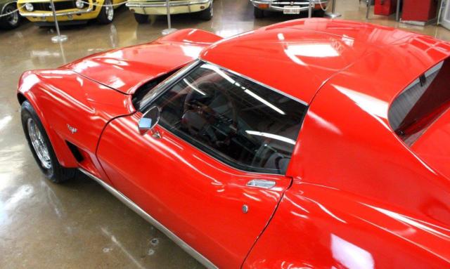 1977 Red Chevrolet Corvette L82