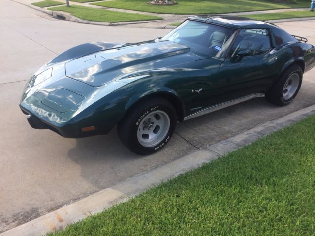 1977 Green Chevrolet Corvette Coupe