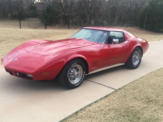 1977 RED Chevrolet Corvette Coupe