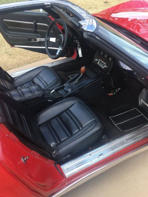 1977 RED Chevrolet Corvette Coupe