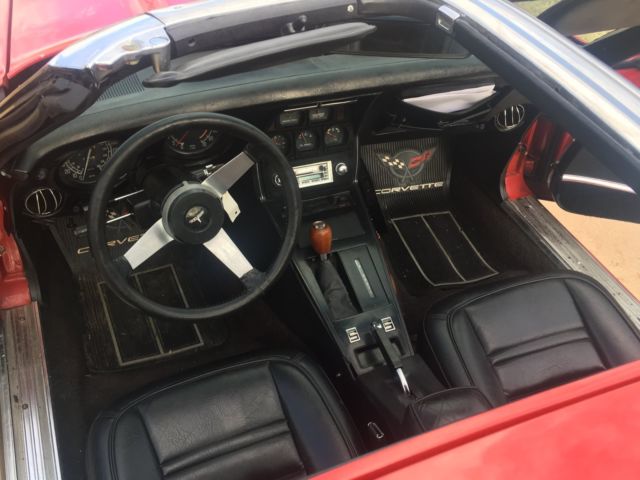 1977 RED Chevrolet Corvette Coupe