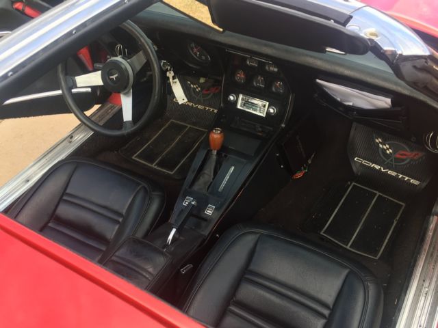1977 RED Chevrolet Corvette Coupe