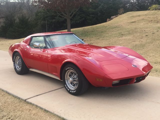1977 RED Chevrolet Corvette Coupe