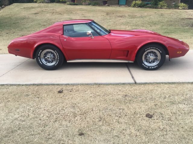 1977 RED Chevrolet Corvette Coupe