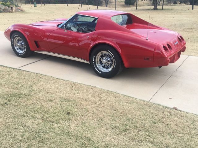 1977 RED Chevrolet Corvette Coupe