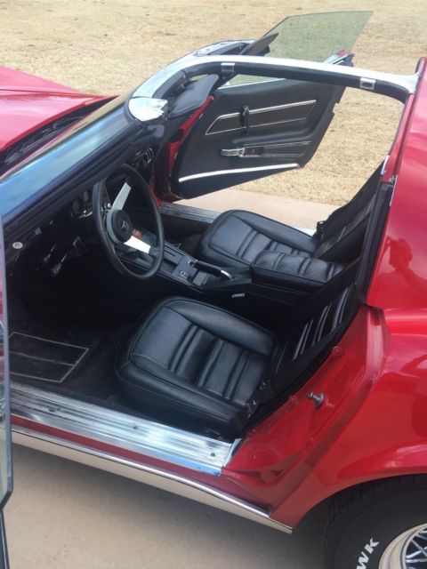 1977 RED Chevrolet Corvette Coupe