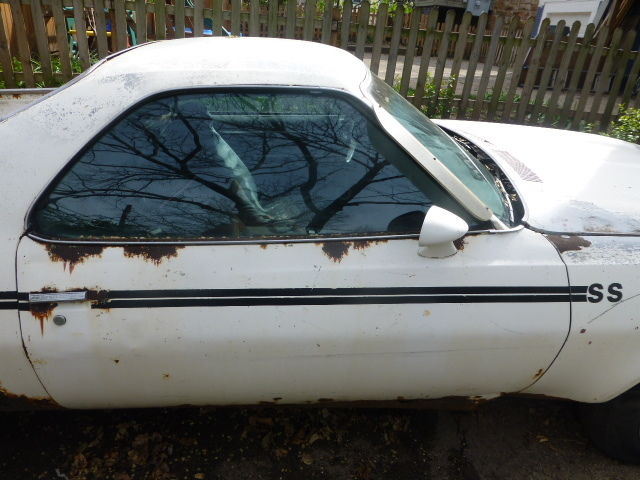 1977 White Chevrolet El Camino Truck