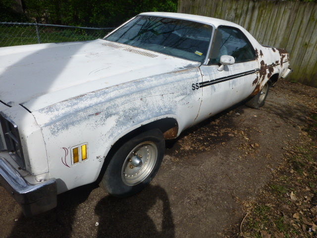 1977 White Chevrolet El Camino Truck