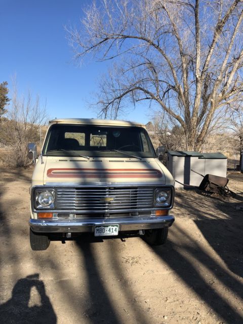 1977 Tan Chevrolet C-10 Van Camper