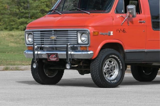 1977 Red Chevrolet G30 Minivan/Van
