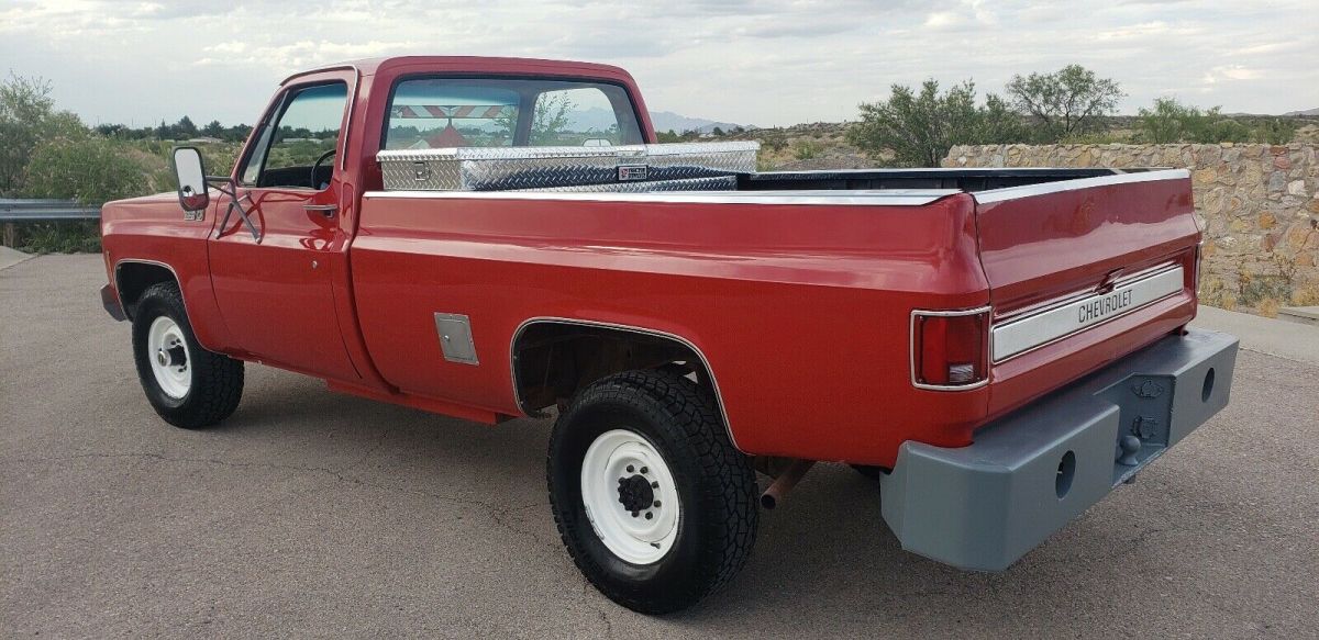 1977 Red Chevrolet K-20 Pickup