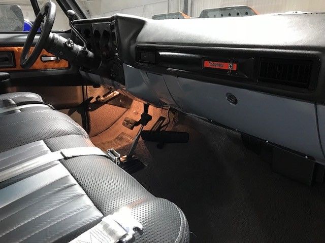 1977 Gray Chevrolet C-10 Pickup