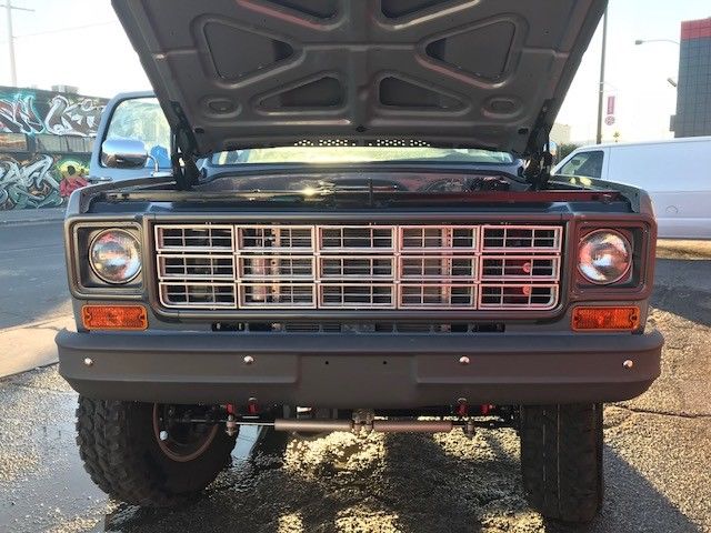 1977 Gray Chevrolet C-10 Pickup