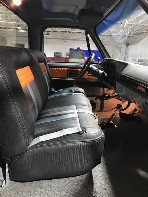 1977 Gray Chevrolet C-10 Pickup