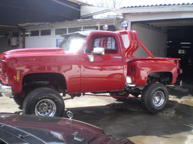 1977 red Chevrolet C/K Pickup 1500