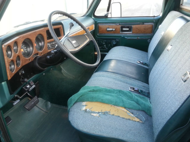 1977 SEAMIST GREEN/GREEN Chevrolet C/K Pickup 2500 STANDARD CAB PICKUP
