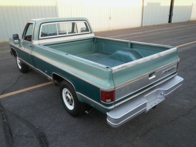 1977 SEAMIST GREEN/GREEN Chevrolet C/K Pickup 2500 STANDARD CAB PICKUP