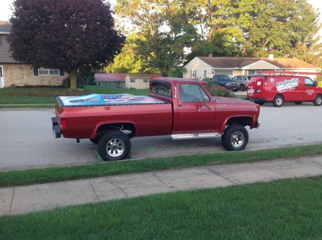 1977 Red Chevrolet C/K Pickup 1500 pickup