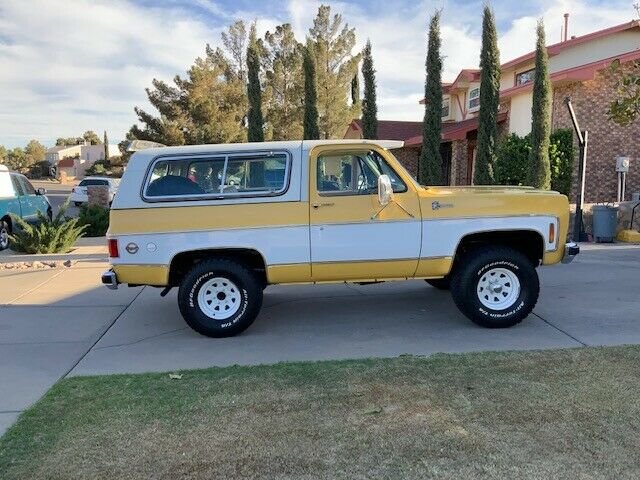 1977 Yellow Chevrolet Blazer