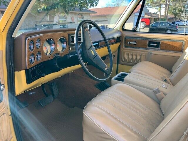 1977 Yellow Chevrolet Blazer
