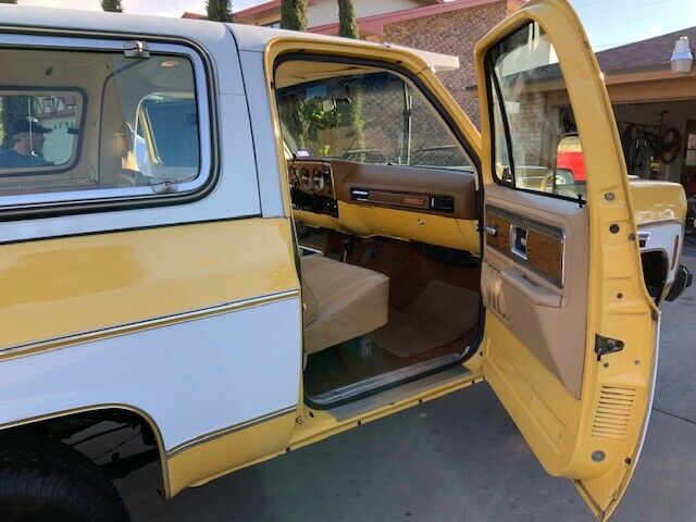 1977 Yellow Chevrolet Blazer