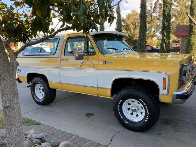 1977 Yellow Chevrolet Blazer