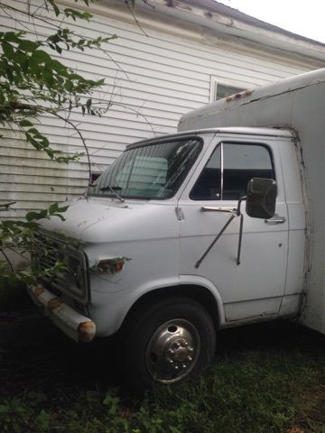 1977 White Chevrolet G20 Van