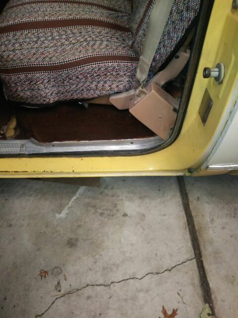 1977 Yellow Chevrolet C-10 Truck