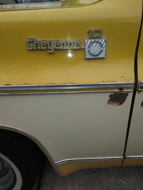 1977 Yellow Chevrolet C-10 Truck