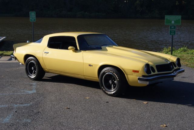 1977 Yellow Chevrolet Camaro SPORT COUPE