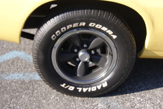 1977 Yellow Chevrolet Camaro SPORT COUPE